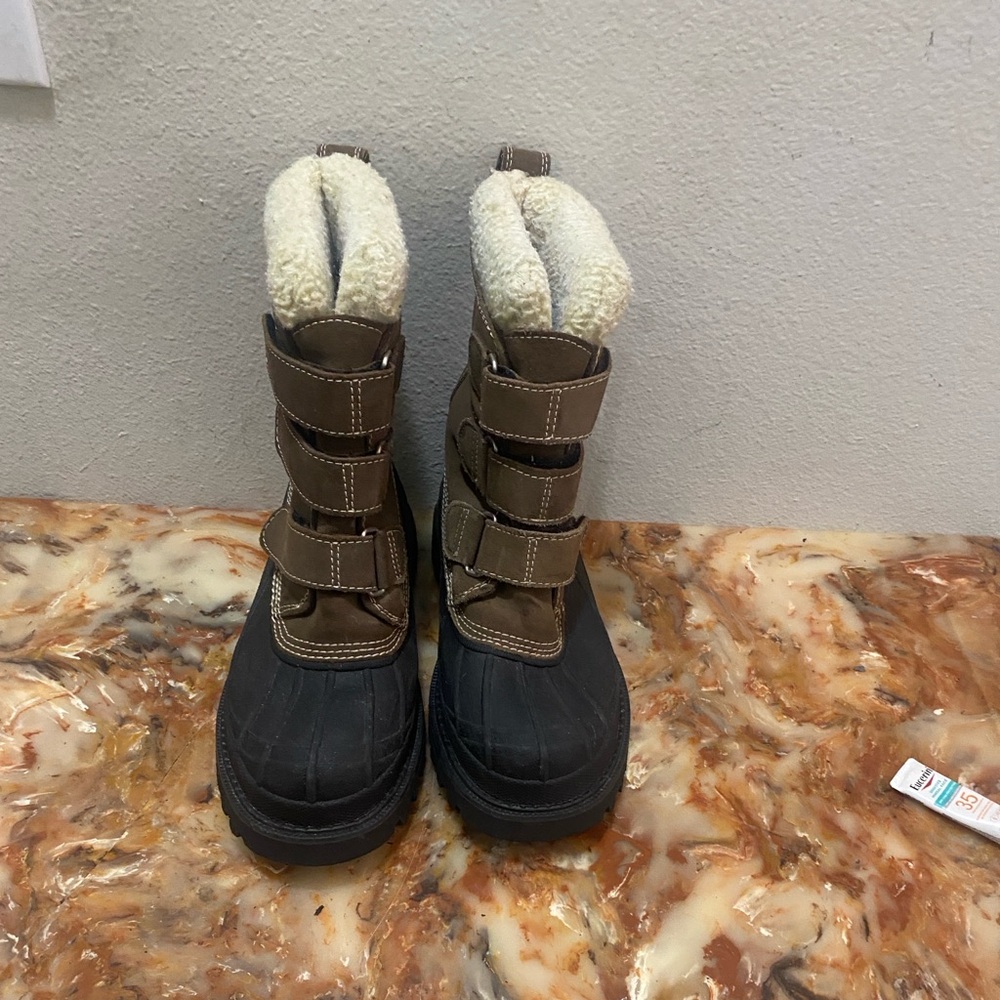 L.LBean Cozy Brown and Black Winter Boots.Removable lining.Nubuck leather